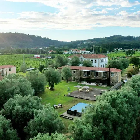 Terra Rosa & Vineyards *