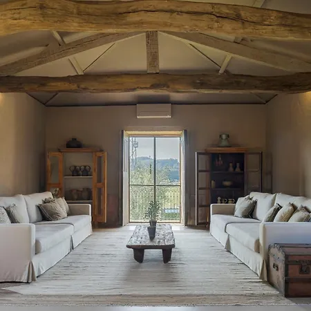 Terra Rosa & Vineyards