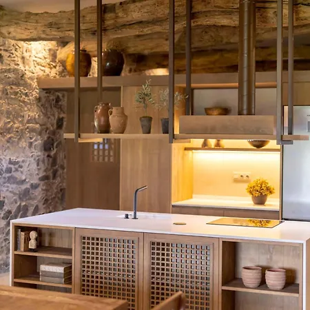 Terra Rosa & Vineyards