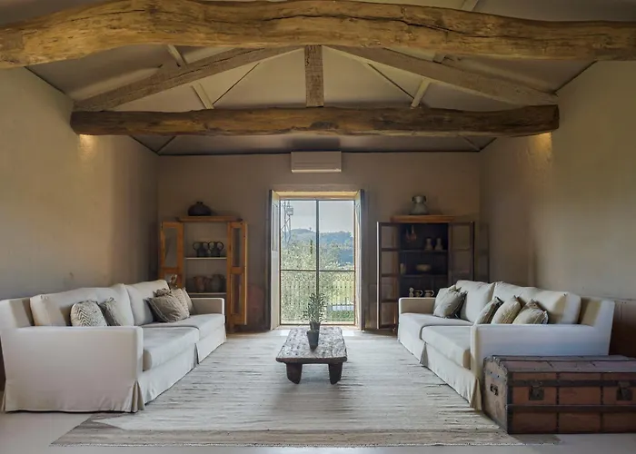 Terra Rosa & Vineyards